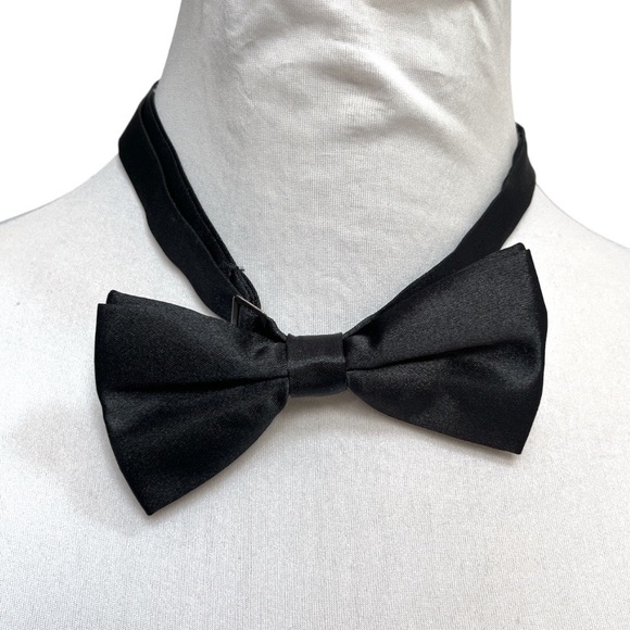 Men’s Fashion Depot Adjustable Cummerbund & Bow Tie Set Black One Size Fits Most - Picture 6 of 11